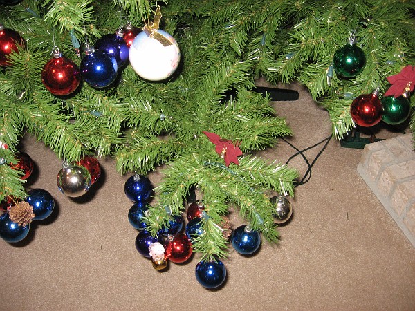 christmasthrumarch 003.jpg